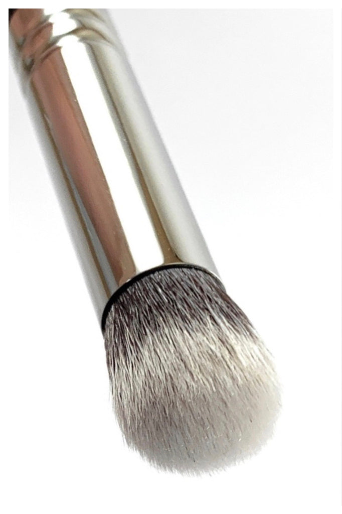 R&M 522 Round Top Concealer makeup brush - Mehliza Beauty London