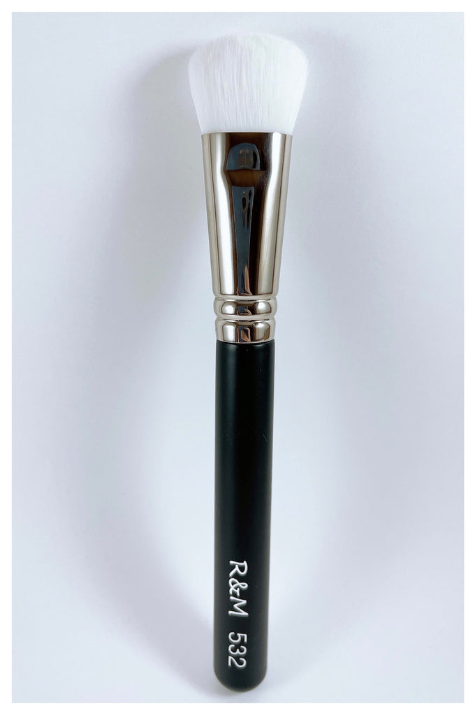 R&M 532 Precise Cheek brush - Mehliza Beauty London