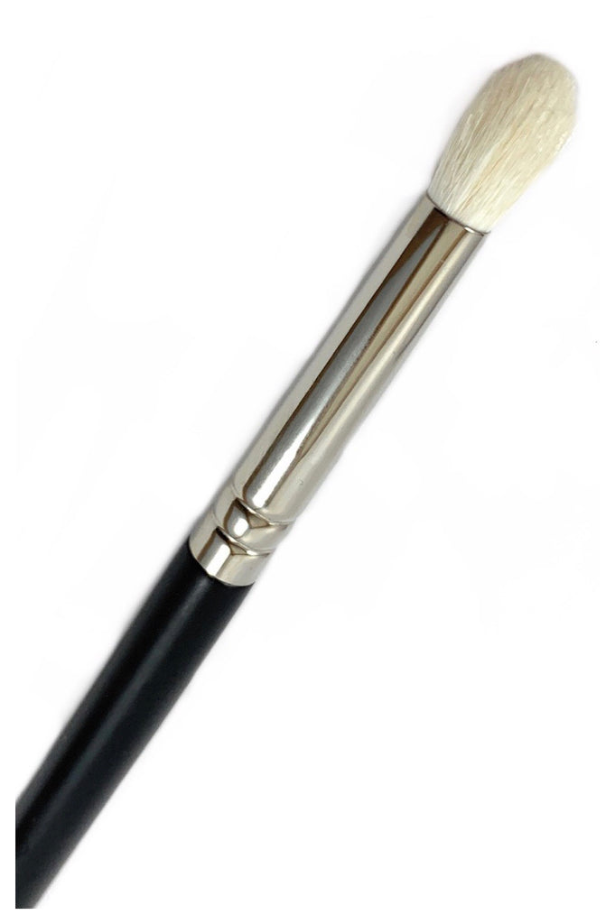 R&M 516 Oval Pointed Small Eye Crease Brush - Mehliza Beauty London