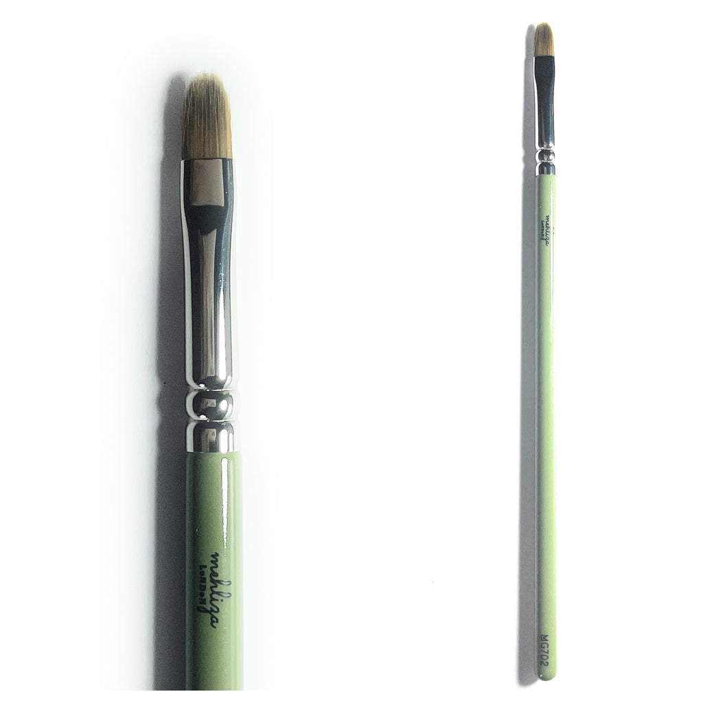 MG702 Full Oval Pout Lip Brush - Mehliza Beauty London