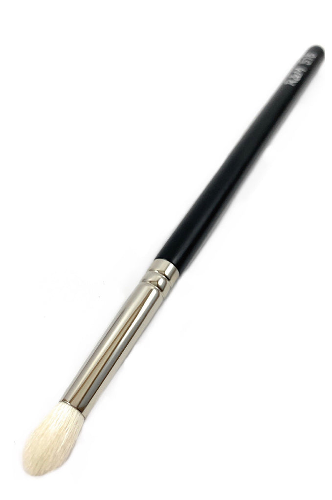 R&M 516 Oval Pointed Small Eye Crease Brush - Mehliza Beauty London